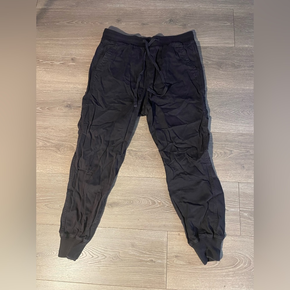 Black gap joggers!